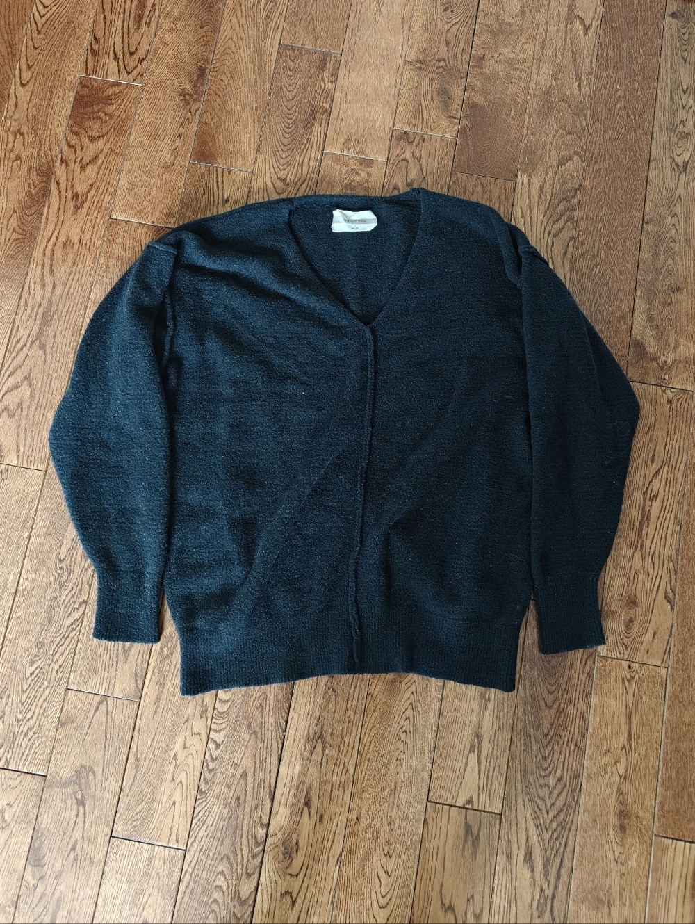 Wilfred Hush Knit V Neck Sweater